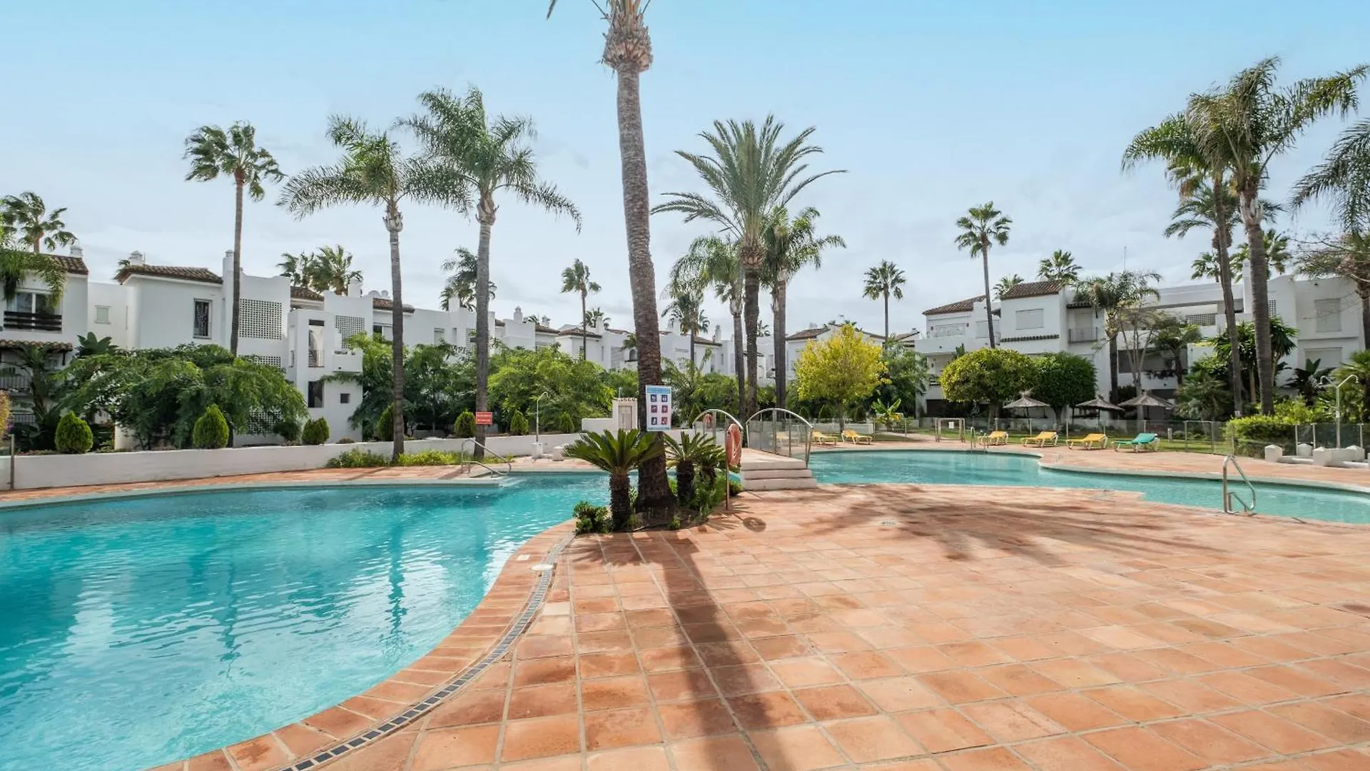 Costalita one bedroom apartment Estepona 0*,